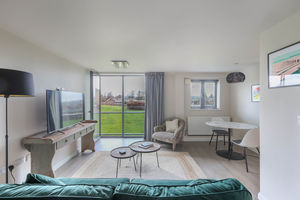 Photo 9- click for photo gallery